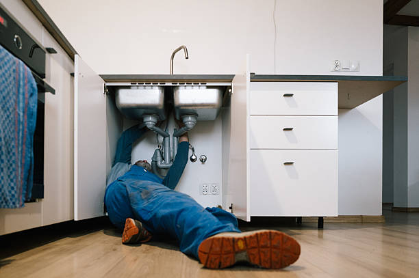 Professional Leak Detection technician working in North Ridgeville, OH